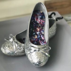 Faded Glory Girls Casual Dazzle Flat Silver Sandal